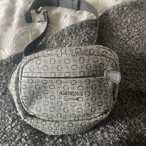 Guess Fanny Pack
